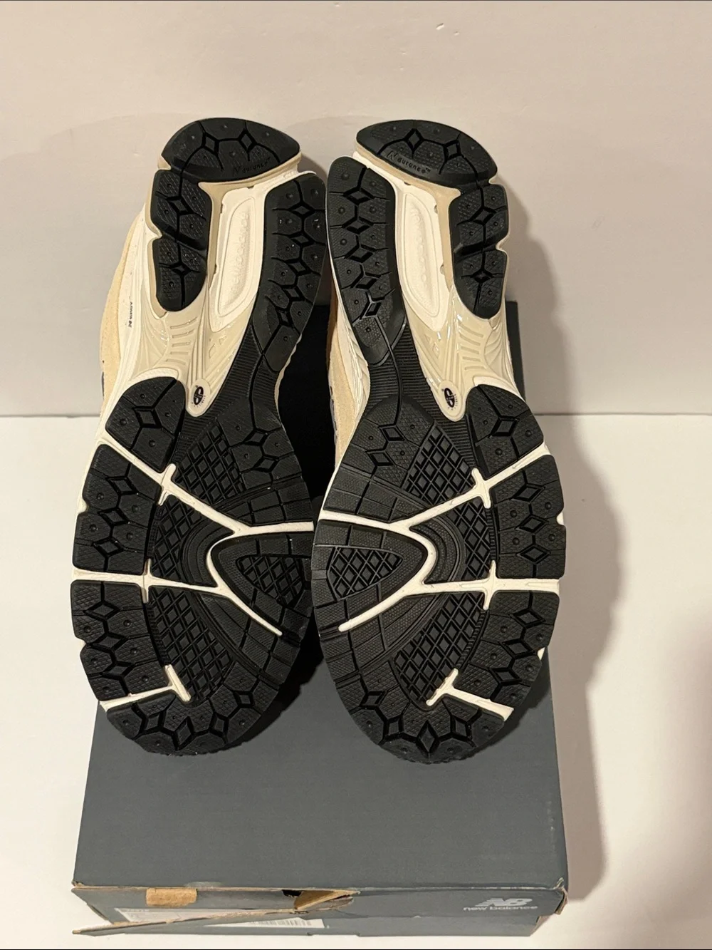 NB2002R ‘Sandstone Magnet’ Size 11 (M2002RFA)